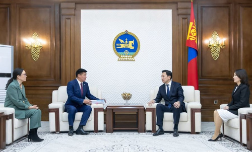 Татварын багц хуулийн төслийг өргөн мэдүүллээ